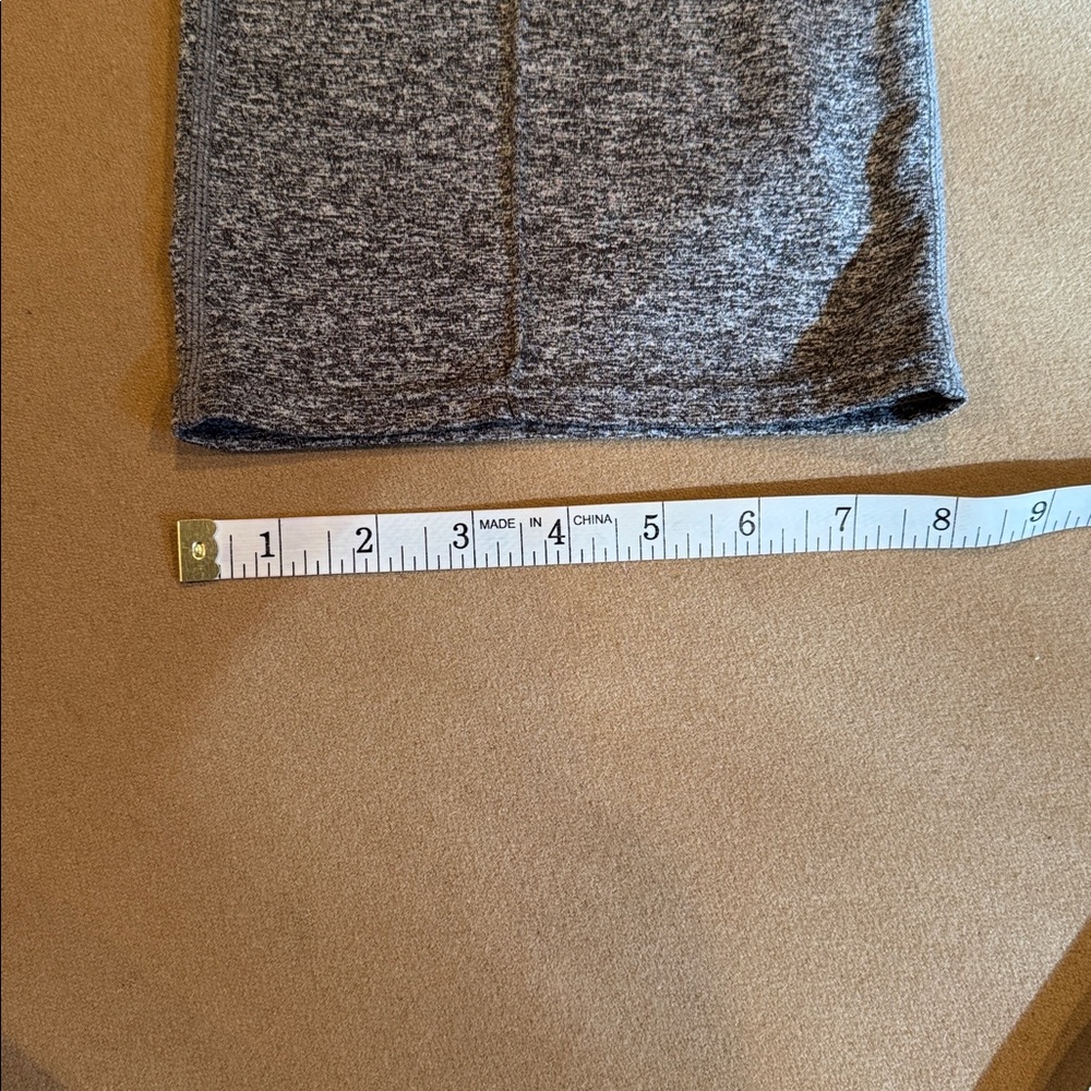 Vuori Gray Women’s Track Pants - Picture 11 of 11